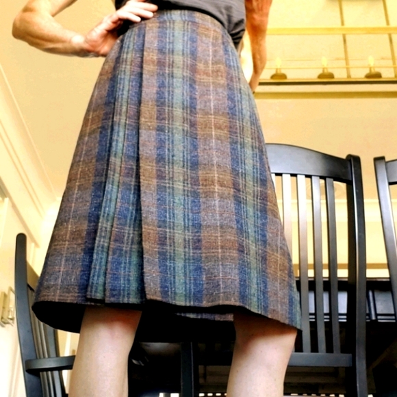 claude Dresses & Skirts - Vintage Claude wool wrap skirt